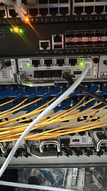 Conexiones de fibra en switch